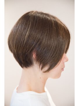 カータヘアルム(karta hair rum) 【karta】ショートレイヤーボブ×ハイライト
