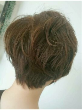 アラヘアー(ara HAIR) ハンサムショート