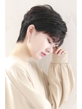 コルト(COLT) 横顔美人ショート×耳掛け