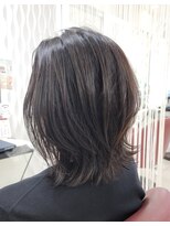 大人かわいい/くびれ/ミディアム/ウルフ/20代30代40代/外ハネ