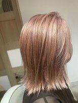 ネウィベルシア 名駅(newi belsia)&nbsp;濡れ髪　切りっぱなし　くすみピンク　セミウェットウェーブ