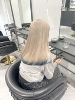 ダオ(DAO)&nbsp;ホワイトベージュ・Wカラー・ケアブリーチ・ホワイトブロンド.3