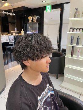 アイズ 海老名(AIZU) ツイストスパイラルパーマ　メンズパーマ　海老名　眉カット