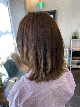 オーパスアミカ(OPUS AMICA) /ローレイヤー×ベージュカラー