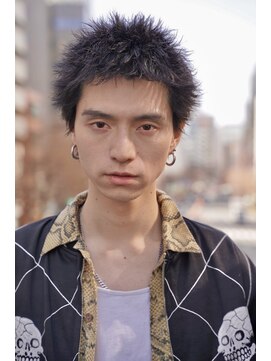 クロムトウキョウ ザ バーバー 新宿本店(CHROM TOKYO the Barber) 束間スパイーショート