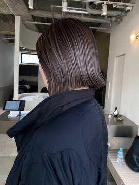 ステン(sten) 外はねボブ/切りっぱなしボブ/タッセルボブ/グレージュ/ミニボブ