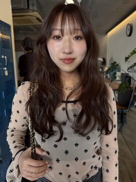 ナループロアボタン(Nalu pu loa BOTAN) レイヤーカット/ウェーブヘア/ブラウンカラー