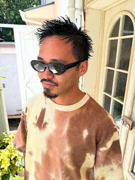 アデ オモテサンドウ(ade omotesando) 人気のスパイキーショートで大人っぽさとカジュアルさを