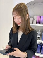 アム(amu)&nbsp;外はねミディアム/シースルーバング/ブリーチなしベージュ