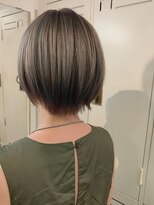 エスク オブ ヘアー(SQ of hair)&nbsp;クールショート　ホワイトグレージュ