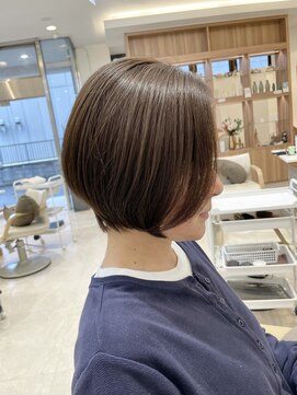 シュヴー 浦安店(CHEVEUX) 【浦安】明るい白髪染め×くびれボブ×丸みショート 30代/40代