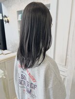 キャアリー(Caary)&nbsp;福山市Caaryブリーチなし透明感ダークグレージュレイヤーロング