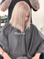 ウィリーベル 沖縄(WILLIE BELLE)&nbsp;ハイトーンボブ/外ハネ/ミルクティーブロンド/透明感カラー