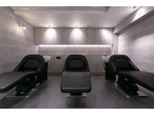 【最高級フルフラットシャンプーで至福の時】【中目黒/学割U24/ブリーチ/縮毛矯正】