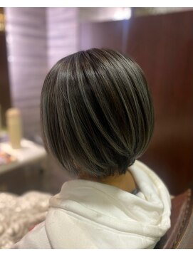 美容室 イルフェドゥ(Il fait doux) ショートボブエアータッチ
