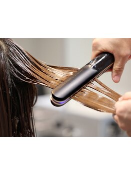 札幌市で数店舗取り扱い★希少な髪質改善トリートメントで美しく扱いやすい髪の土台作り