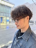 オーガニック アトリエ 大宮(organic+atelier)&nbsp;メンズ波巻きツイストスパイラルパーマ無造作暗髪センターパート