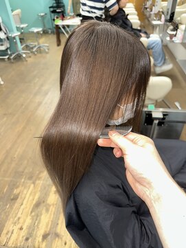 リーホリエ(Lee Horie) 【Gyo】髪質改善glossy beige