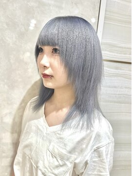 エルバイラビス 大宮(elu by lovis) 《ゆい》アッシュグレー/グレーカラー/前髪パーマ