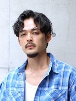 ノイセル 心斎橋(Noisyle)&nbsp;ミディアムセンターパートニュアンススパイラルパーマ黒髪