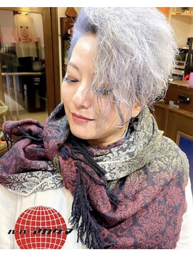 バーバー アカダマ 放牧ヘアー
