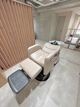 ＊シャンプー・クイックマッサージ＊移動なくシャンプーのできる拘りのフルフラットシャンプー台