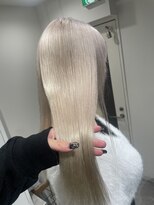 ミミー(mimiiy)&nbsp;ホワイトブロンド/梅田ハイトーン