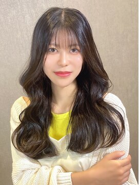 リア(Li'a) ヨシンモリ×韓国レイヤー×くびれ巻き×ブルーブラック