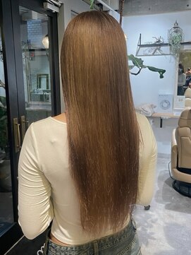 ゼストカロン(ZEST Kalon) 透明感たっぷりなベージュカラー