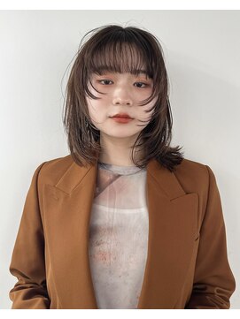 ロティバイトレンチ(loti by trench) 顔まわりレイヤー×柔らかい透明感ミディアム