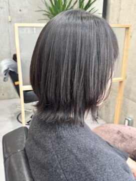 コティ(Kotii) 自然なまとまりの大人ミディアムヘア♪