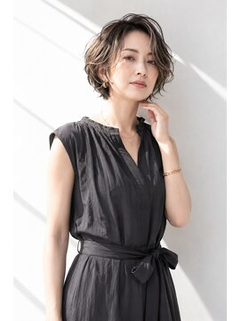 アッシュ 学芸大学店(Ash) ショートボブ/大人女性/グレージュ/白髪ぼかし/脱白髪染め