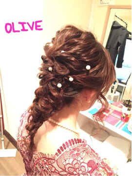 オリーブ(OLIVE) ゆるゆる編み込みヘア