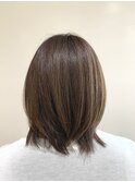 プチウルフなミディアムヘア