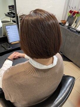 ラブクロムトーキョー オモテサンドウ(LOVECHROME OMOTESANDO) 大人ボブ　白髪活かし　メルティカラー