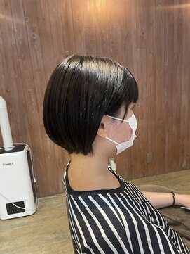 ロカリタ キョウト 千本丸太町店(ROCAReTA kyoto) スッキリショートボブ