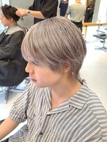 エリマ 調布(elima)&nbsp;ハイトーンとも相性の良いマッシュショートスタイル