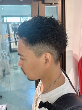 コワファーストナガサキシャンプーボーイ(COIFF1RST NAGASAKI SHAMPOO BOY) 宮城リョータパーマ