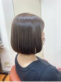 ぱつっとボブ☆アッシュベージュ　高橋
