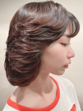 プレゼンス ネイヴィ(PRESENCE NAVY) 聖子ちゃんカット/レイヤースタイル