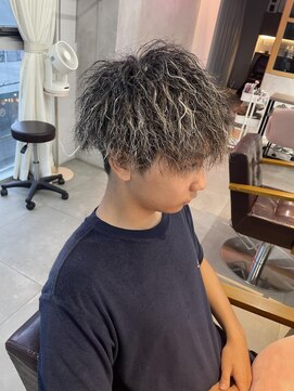 ザコーストバイネオリーブ 辻堂店(The coast by neolive) ホワイトメッシュツイストパーマメンズパーマ