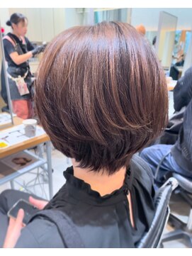 ヘアーエスクールエミュ(hair S. COEUR emu) 【似合わせショートボブ★】