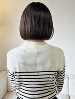 タヴィ(Tavi)&nbsp;大人のワンレングスボブヘア/ボブカット/ボブスタイル/ボブ