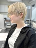 マッシュショート/ホワイトカラー