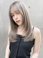 ニューヨークニューヨーク 樟葉店(NYNY)&nbsp;ロングレイヤー/韓国レイヤー/シルバーベージュ/レイヤーカット