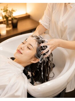 ビースト ヘア(BEAST HAIR)の写真/頭皮の深部までやさしくほぐす自慢のヘッドスパ※魔法のバブルmarbbとの組み合わせがお勧めです☆