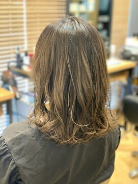 アルター(aL ter) ベージュカラー◎ミディアムヘアー【alter 田丸奈津実】