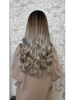 カットツー(Cut2)&nbsp;コントラストバレイヤージュ