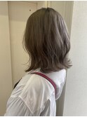 シルバーグレージュ&切りっぱなしボブ♪