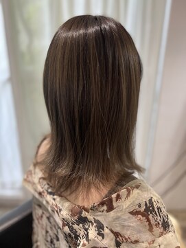 ツムグ 代官山店(TUMUGU) 大人可愛いショコラアッシュ白髪ぼかしヘルシスタイルイメチェン